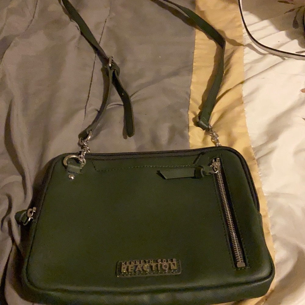 Kenneth Cole reaction purse medium
